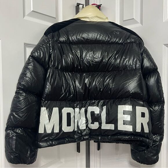 Moncler chouelle Black Puffer Jacket - Picture 1 of 15